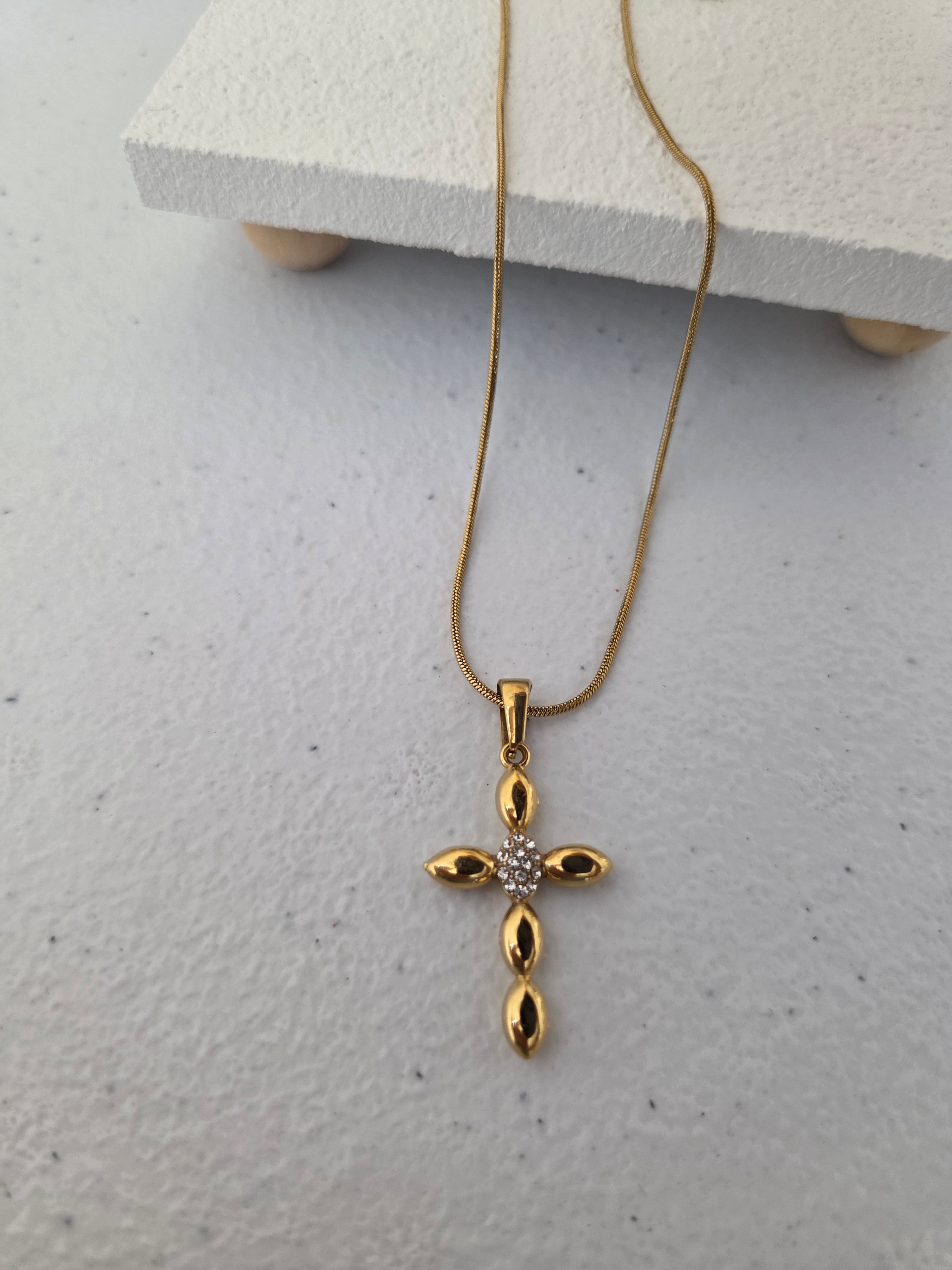 Alma Necklace