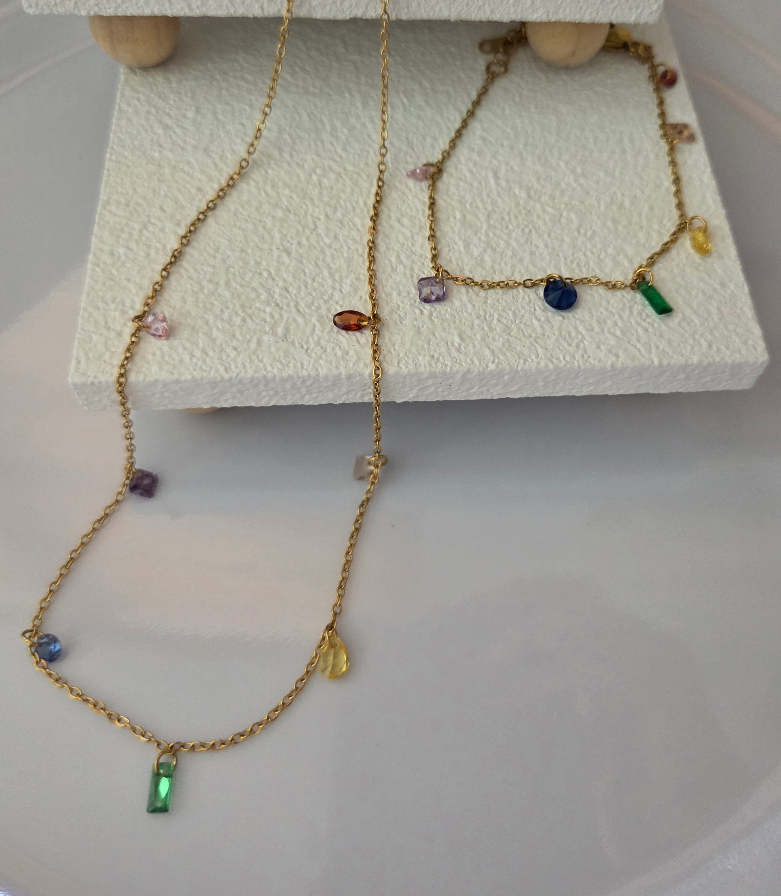 Colores Necklace